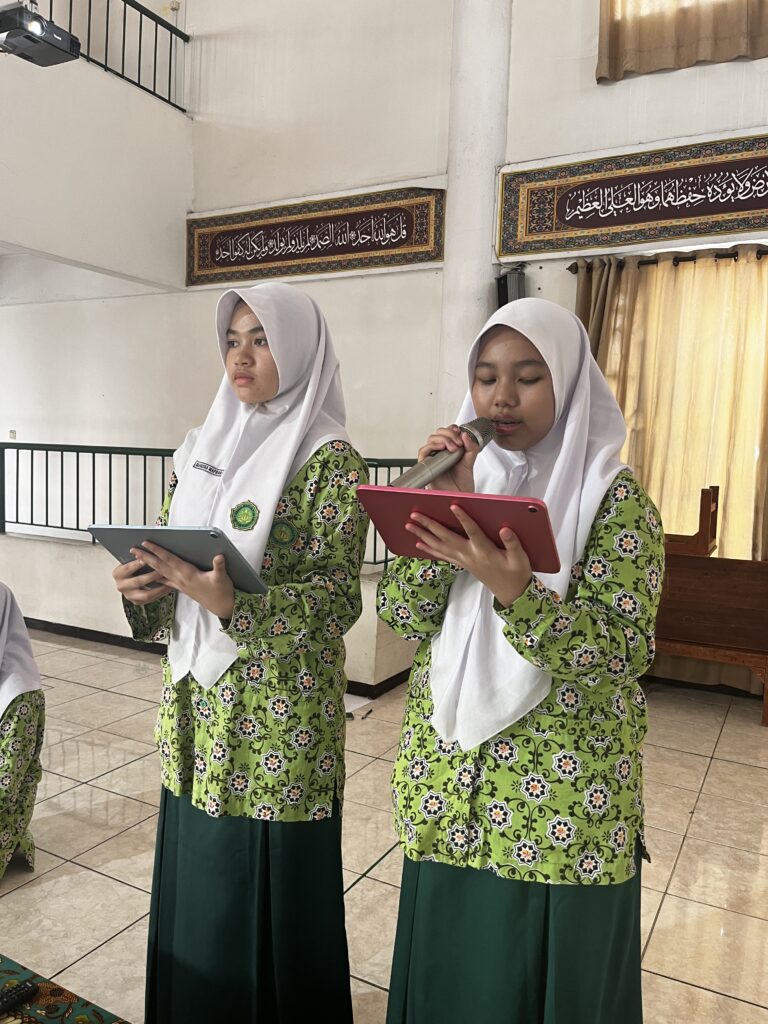 Pelantikan PMR SMP Islam Hidayatullah