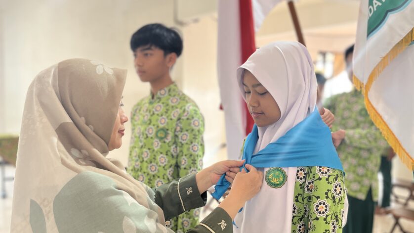 Pelantikan PMR SMP Islam Hidayatullah